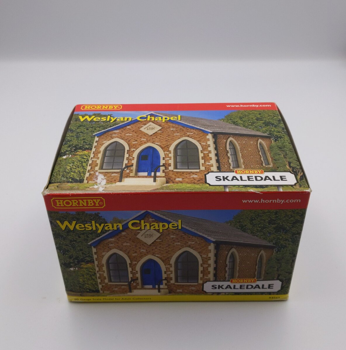 Hornby R8565 OO Skaledale Weslyan Chapel Building Kit