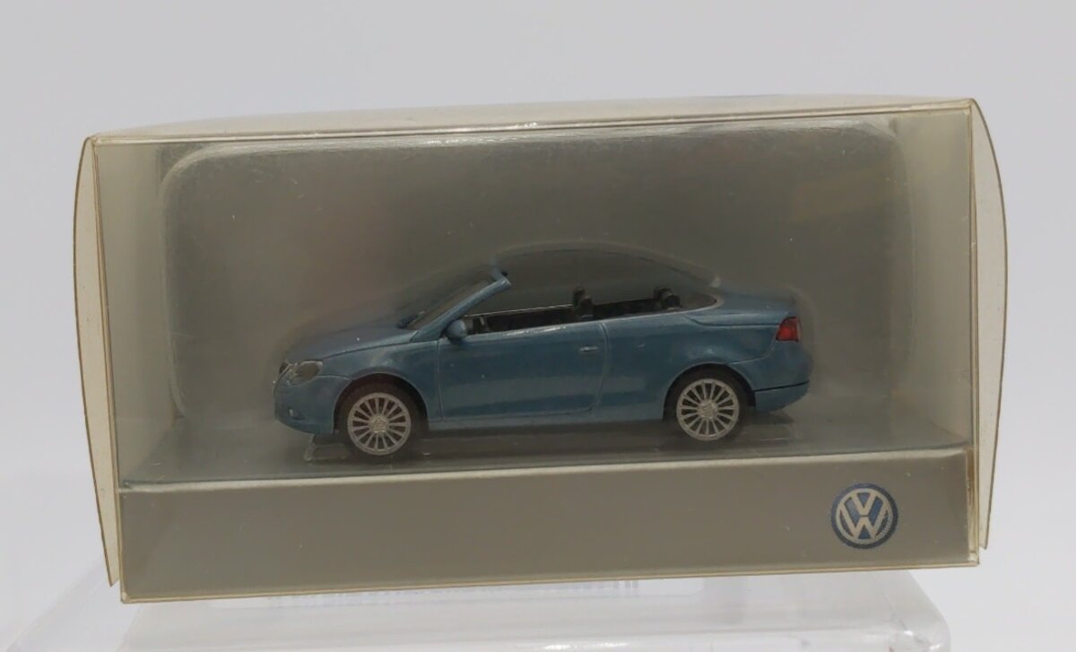Wiking 062527 Light Blue Metallic VW EOS Convertible Car VW Edition