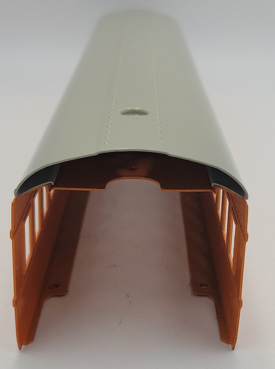 Lionel 753-45 O Gauge Orange Streamliner Passenger Car Shell w/ Gray Roof