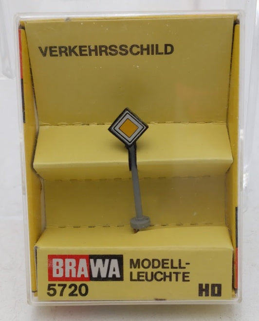 Brawa 5720 HO Scale Rhombus Traffic Sing Model Light