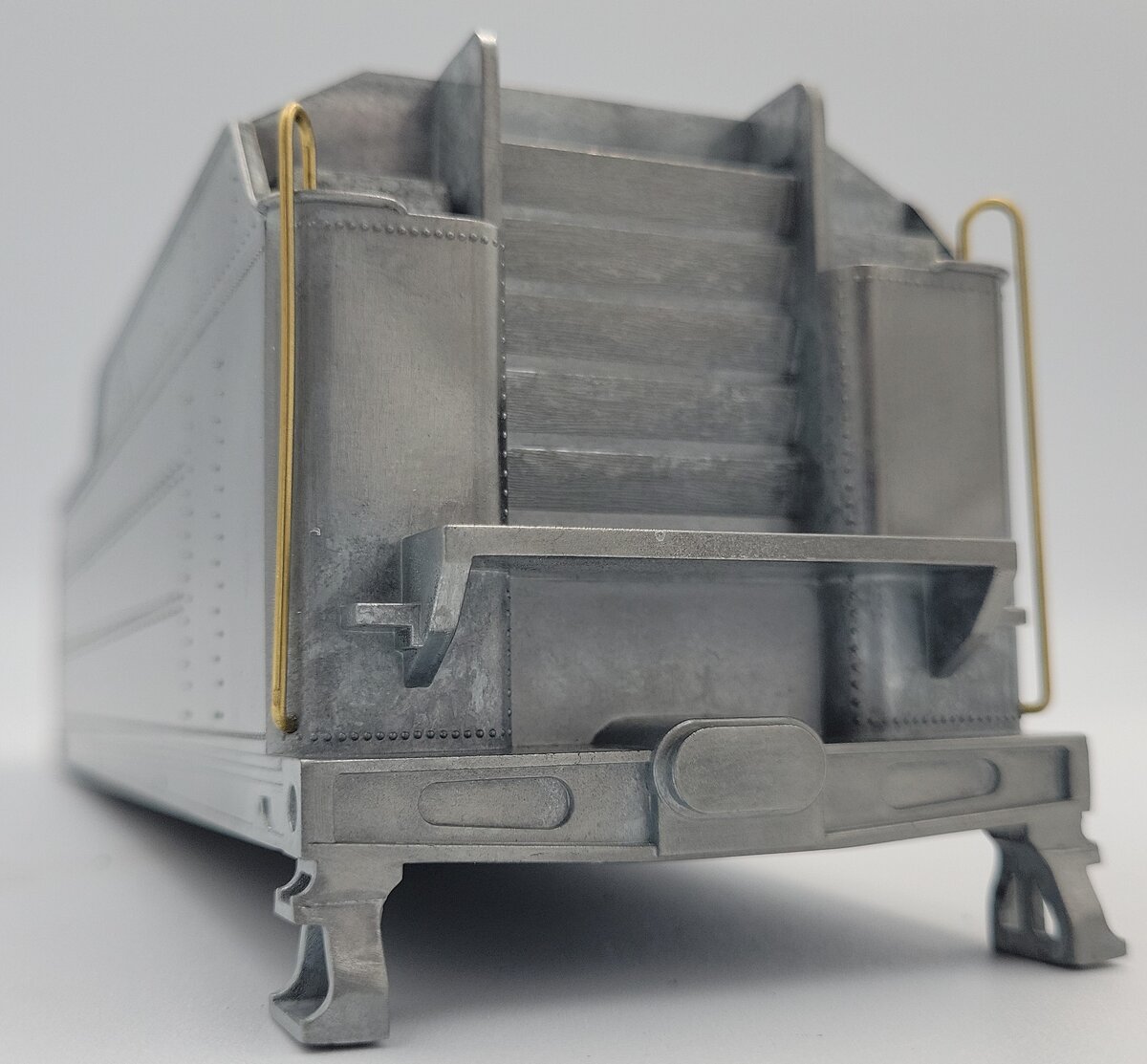Lionel 81179-T02 Undecorated Heavy Mikado Tender Shell