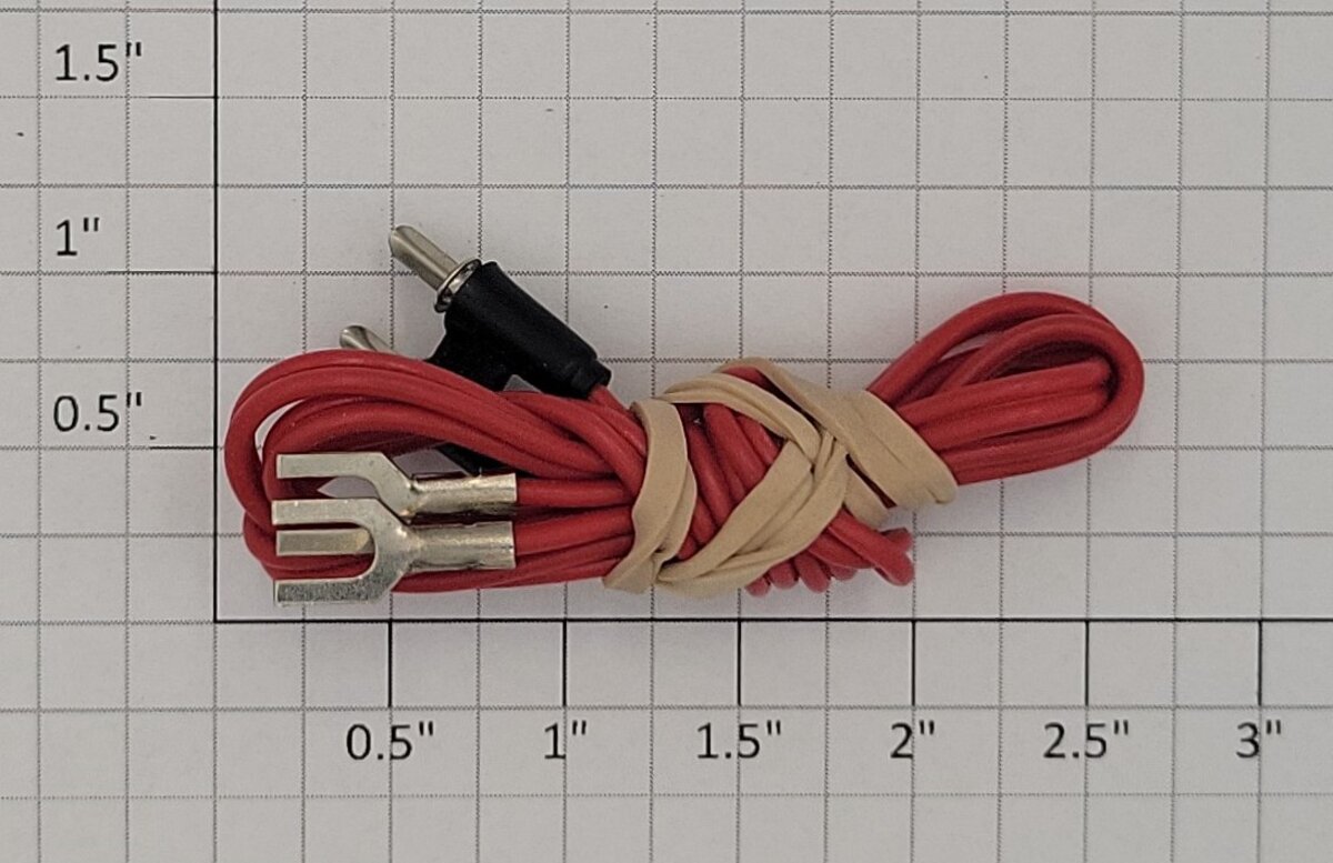 Bachmann 102 Early Ver. Red 2 Wire Male Plug Power Cable w/ Fork Terminals