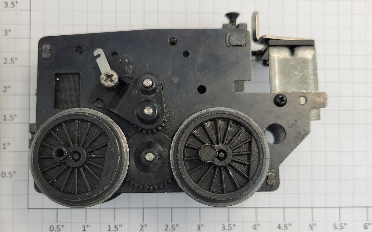 Lionel 8240-100 Steam Motor with Manual Reverse Switch