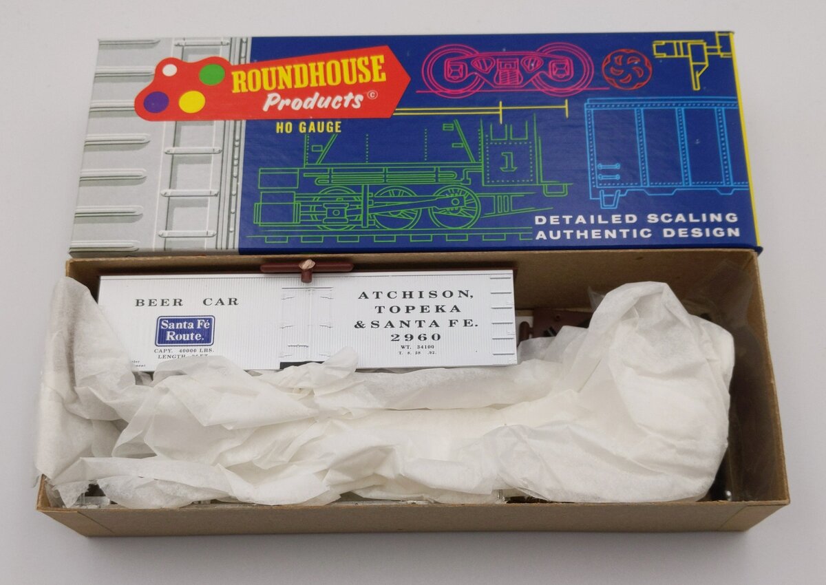 Roundhouse 7881 HO ATSF 36' Open Top Reefer # 2960 Kit