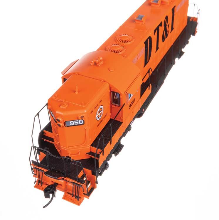 Walthers 920-42421 HO DT&I EMD GP7 Diesel Locomotive with Sound and DCC #950