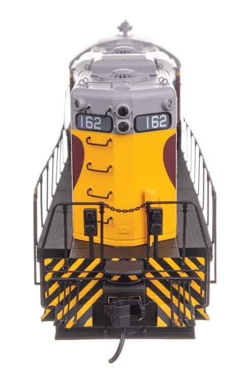 Walthers 920-49414 HO Algoma Central EMD GP7 Diesel Locomotive Standard DC #162