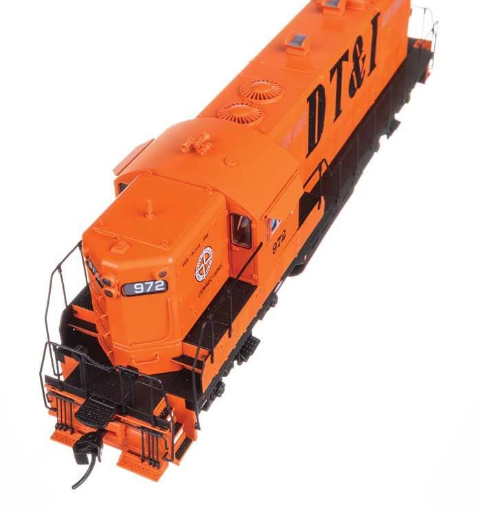 Walthers 920-49422 HO DT&I EMD GP7 Diesel Locomotive Standard DC #972