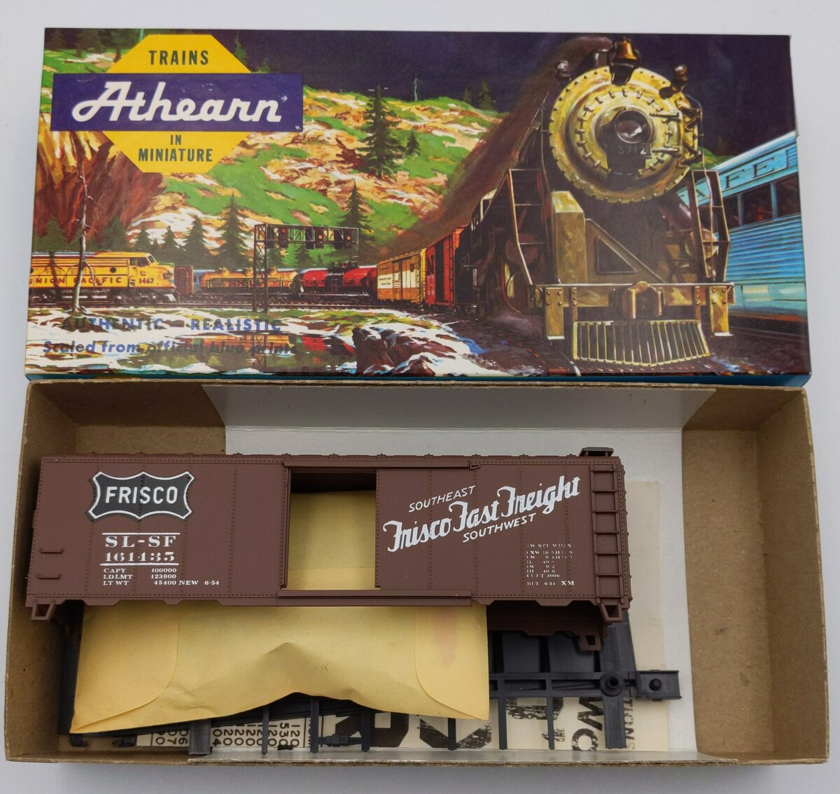Athearn 1157 HO St. L. & S. F. Frisco Fast Freight Boxcar Kit