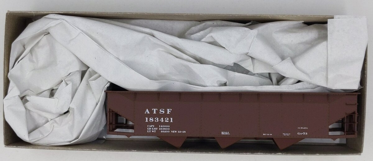 Accurail 7551 HO Scale Santa Fe AAR Triple Hopper Road #: 183421