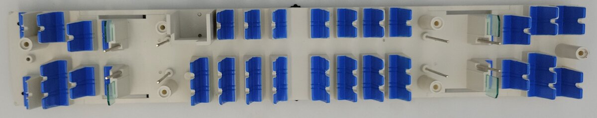 Lionel 81474-9 Light Blue Powered Interior Insert with Manual Door Linkage
