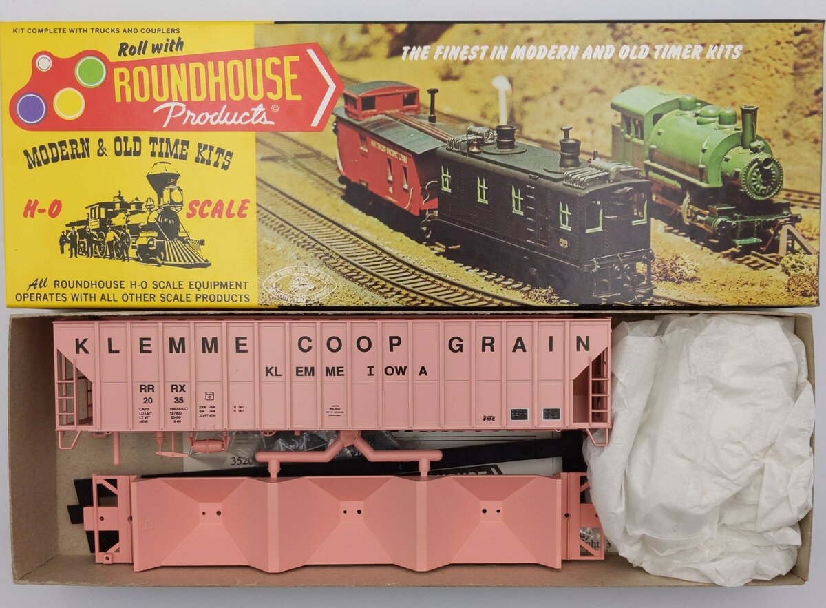 Roundhouse 3530 HO Klemme Co-Op 50' 3-Bay Covered Hopper Kit