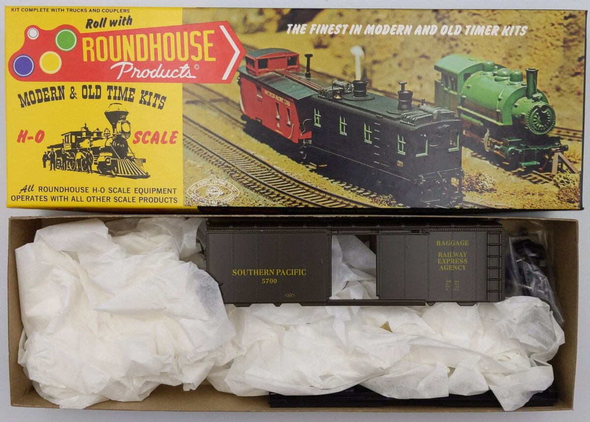 Roundhouse 5961 HO Southern Pacific Express Boxcar Kit
