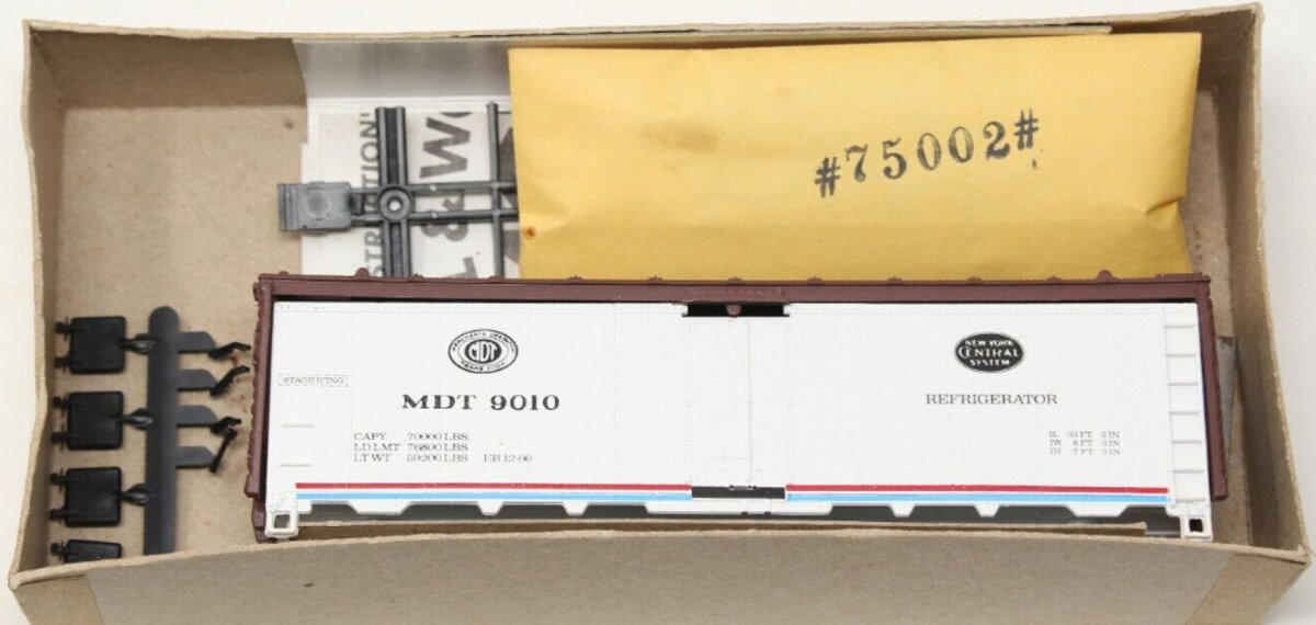 Athearn 5025 HO Scale New York Central/MDT 40' Reefer Road # 9010 Kit
