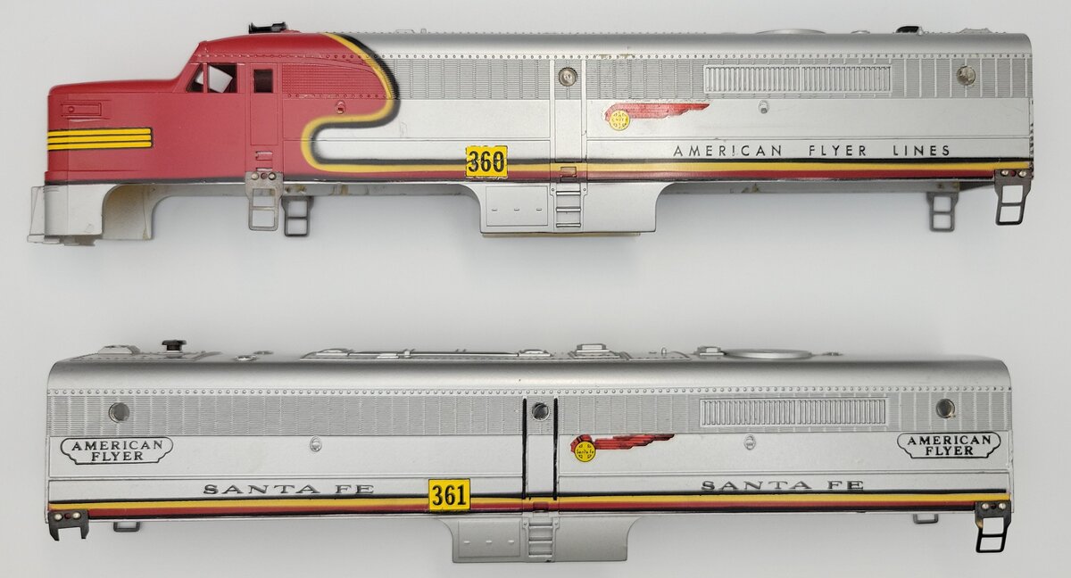 American Flyer 360-1 Santa Fe Diesel Shell A and B (Set of 2)