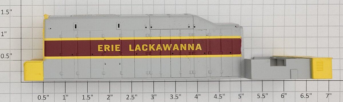 S-Helper 662-01-01-EL Grey/Yellow/Maroon 359 Erie Lackawanna Switcher Body Shell