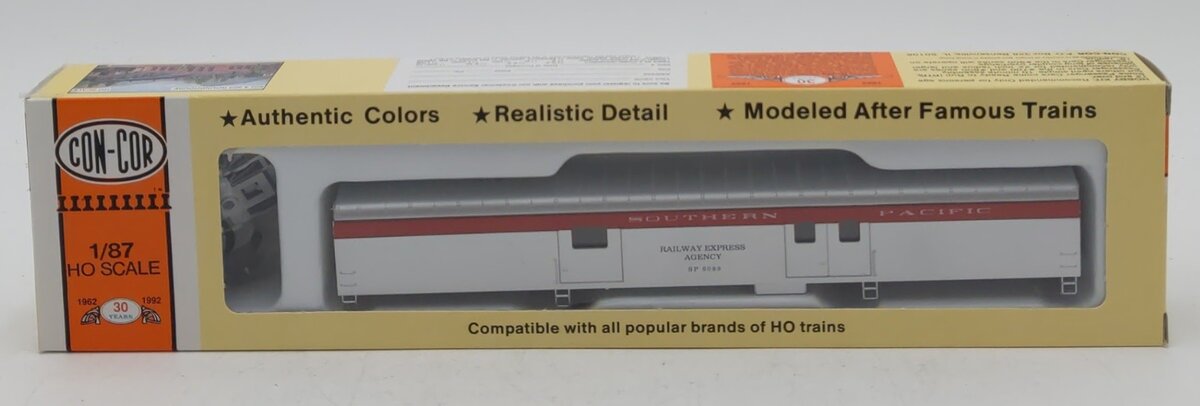Con-Cor 0001-001038 HO Southern Pacific 72 Ft Passenger Car Full Baggage Kit