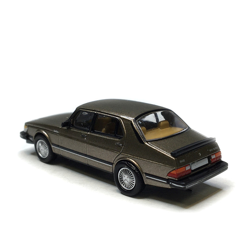 Brekina Automodelle PCX870758 HO Brown 1986 Saab 900