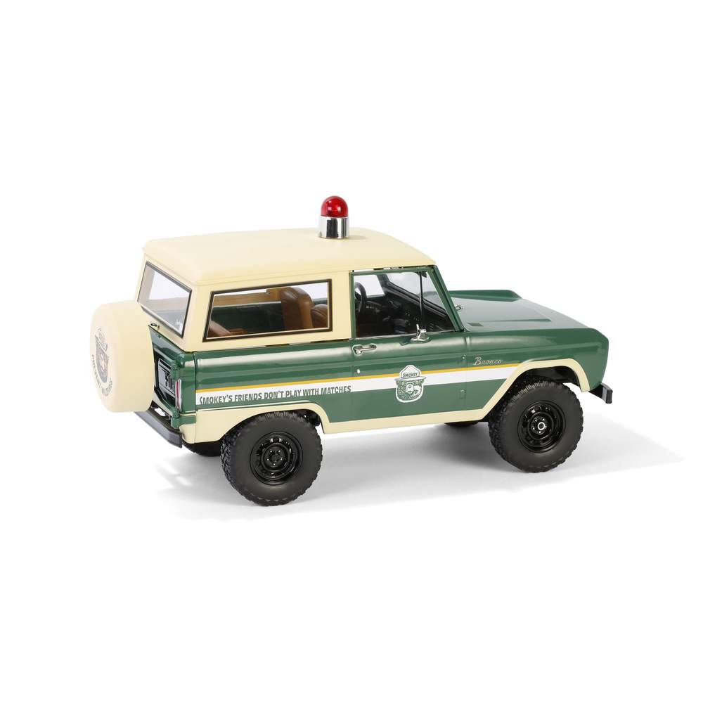 Greenlight Collectibles 19143 1:19 Smokey Bear Forest Ranger 1967 Ford Bronco