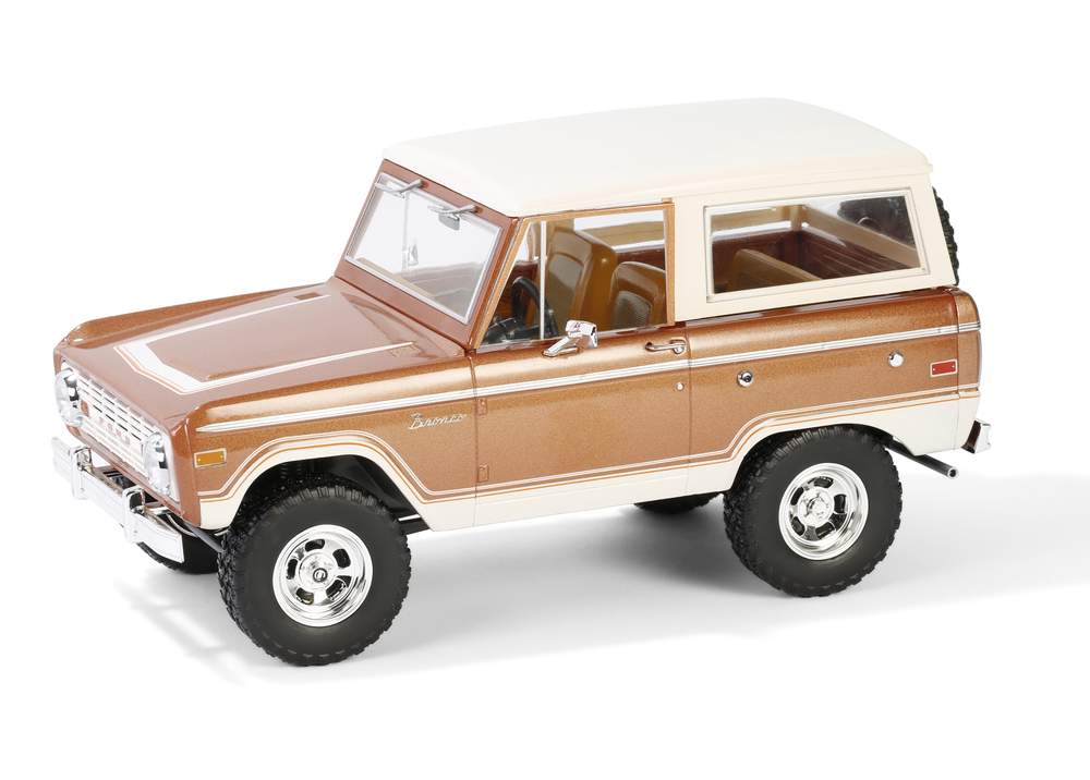 Greenlight Collectibles 19144 1:18 Hot Ginger Metallic 1973 Ford Bronco Ranger