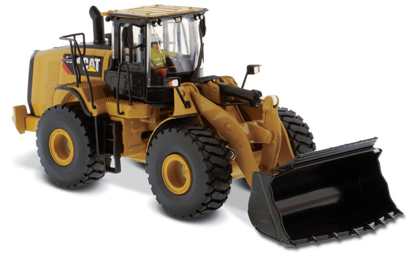 DieCast Masters 85928C 1:50 Core Classics Caterpillar 966M Wheel Loader Diecast