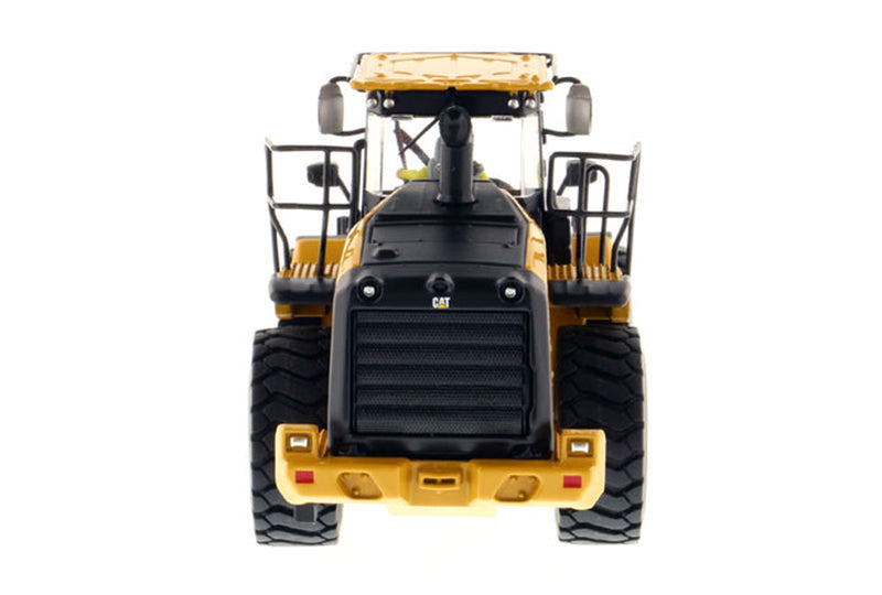 DieCast Masters 85928C 1:50 Core Classics Caterpillar 966M Wheel Loader Diecast