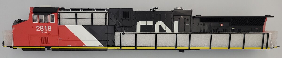 Lionel 81177-2 CN Legacy Scale ES44AC Diesel Locomotive Body Shell #2818