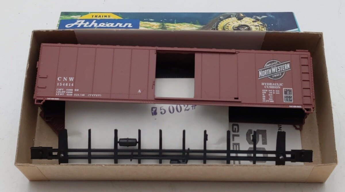 Athearn 108 HO Scale Chicago & North Western 50' Single Door Boxcar # 154614 Kit