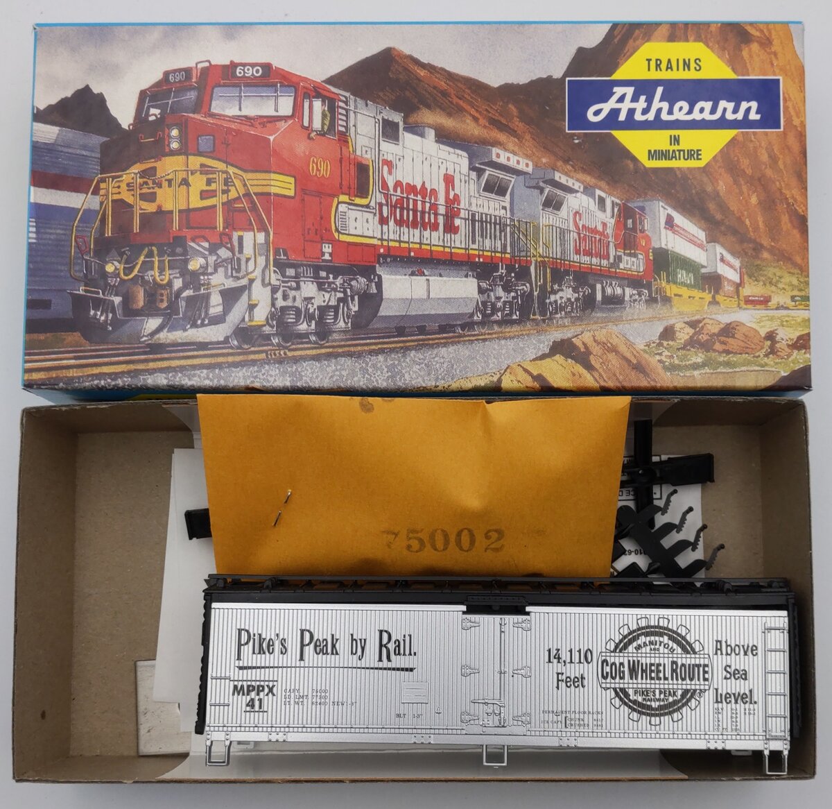 Athearn 99066 HO Manitou & Pike's Peak 40' Reefer Car Kit