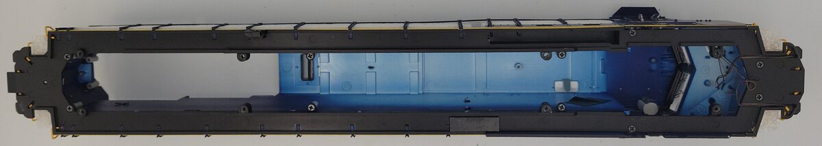 Lionel 81160-2 CSX Scale ES44AC Diesel Locomotive Body Shell #937