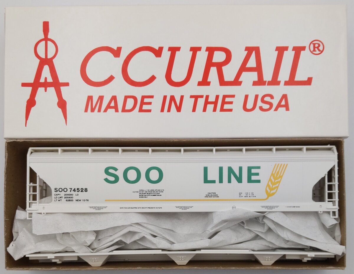 Accurail 2018.4 HO SOO Line ACF 3-Bay Covered Hopper Kit