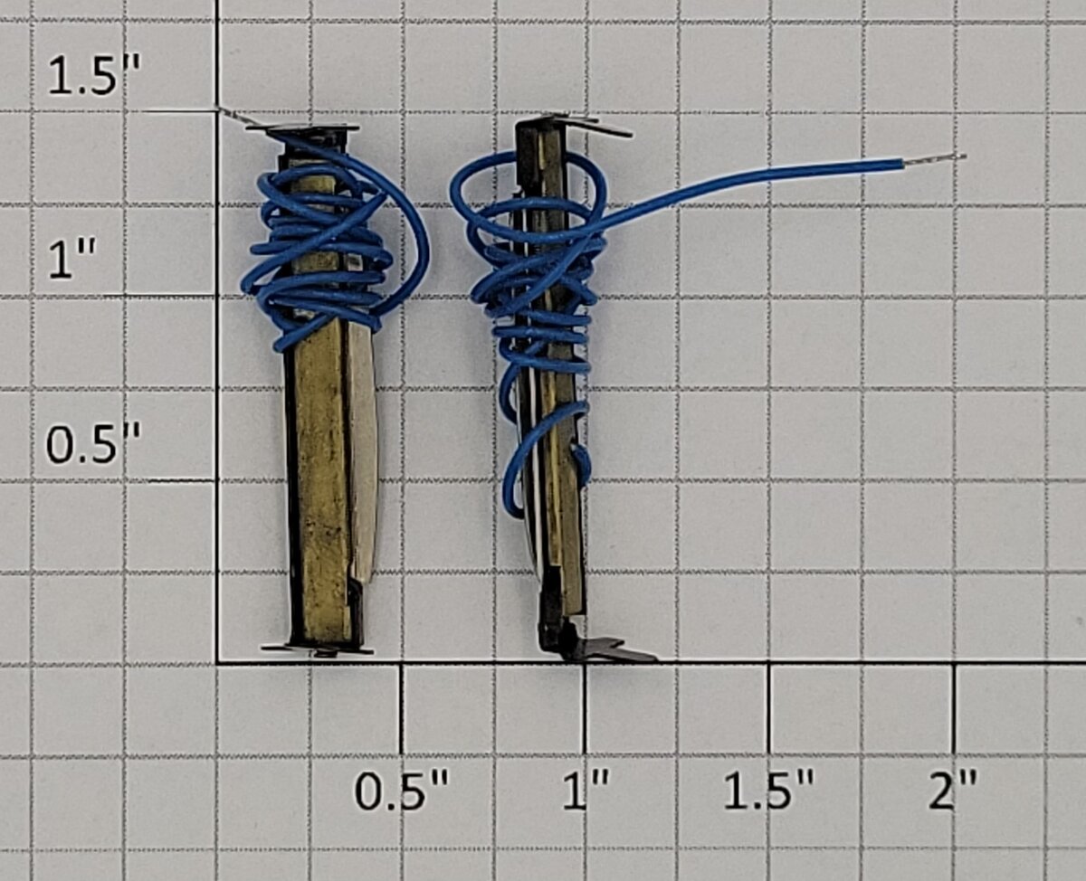 Arnold 7440 N Gauge Automatic Track Contact (Box of 2)