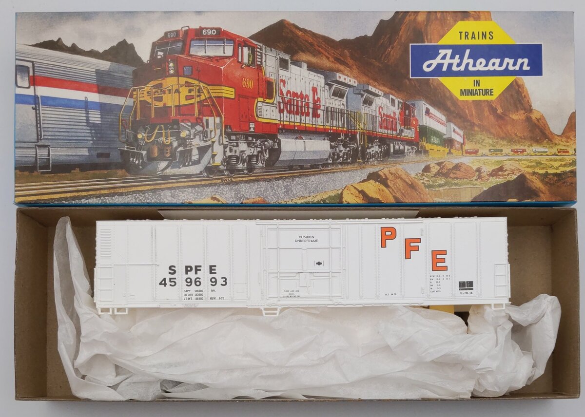 Athearn 2901 HO Pacific Fruit Express Reefer Kit