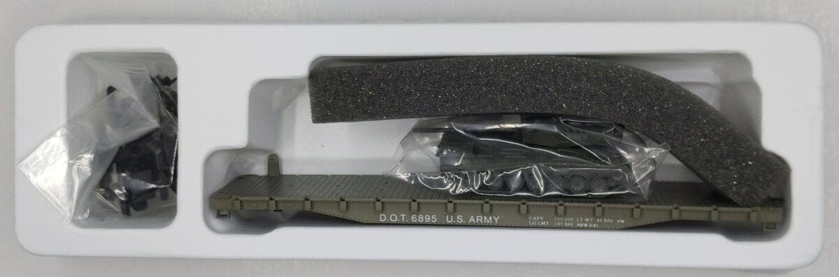 Con-Cor 6895 HO Scale U.S. Army Flat Car with Load