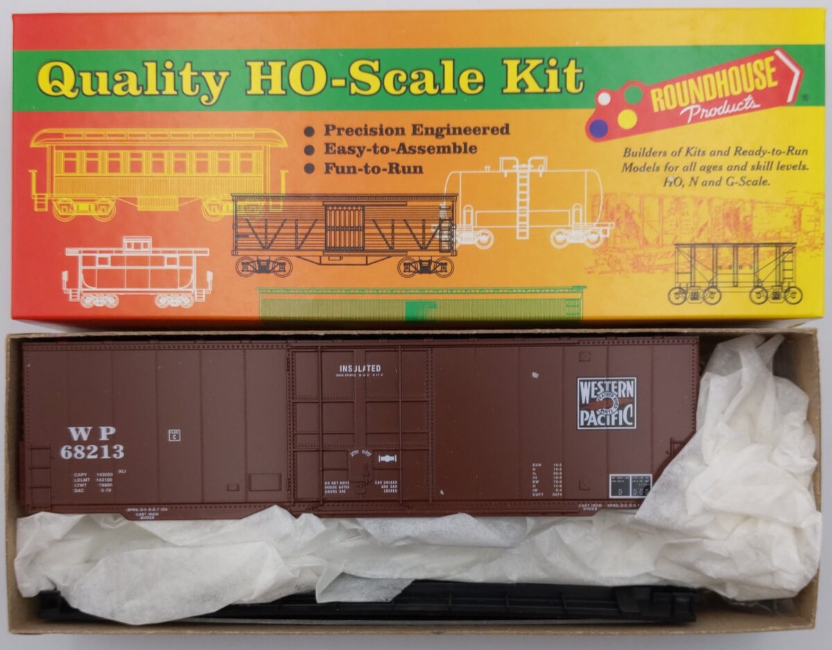 Roundhouse 77208 Western Pacific 50' H/C Plug Door Boxcar Kit