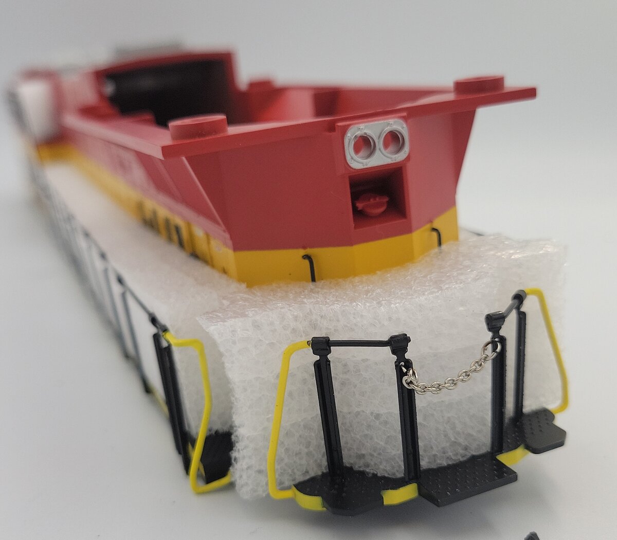 Lionel 82214-2 KCS Scale ES44AC Shell #4685