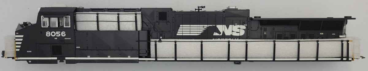 Lionel 82209-2 Norfolk Southern Scale ES44AC Shell #8056