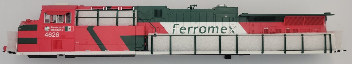 Lionel 82209-2 Ferromex Scale ES44AC Diesel Locomotive Body Shell #4626