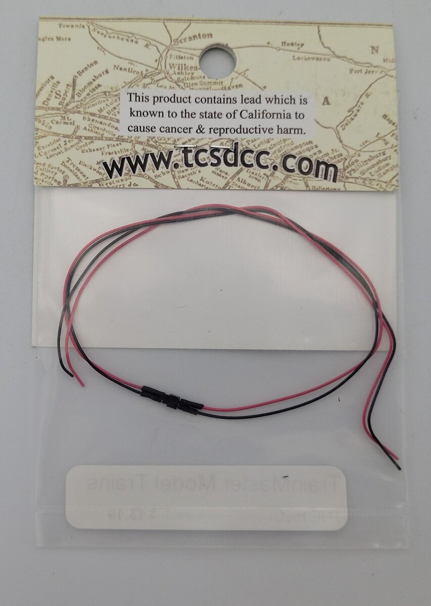 Train Control Systems 1520 2-Pin Micro Connector / Red & Black