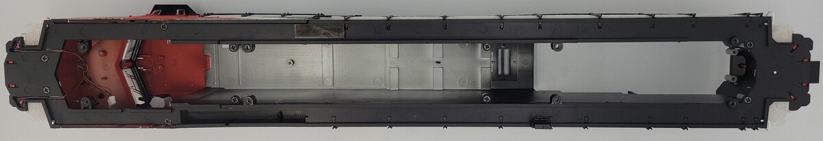 Lionel 81176-2 CN Scale ES44AC Diesel Locomotive Body Shell #2812