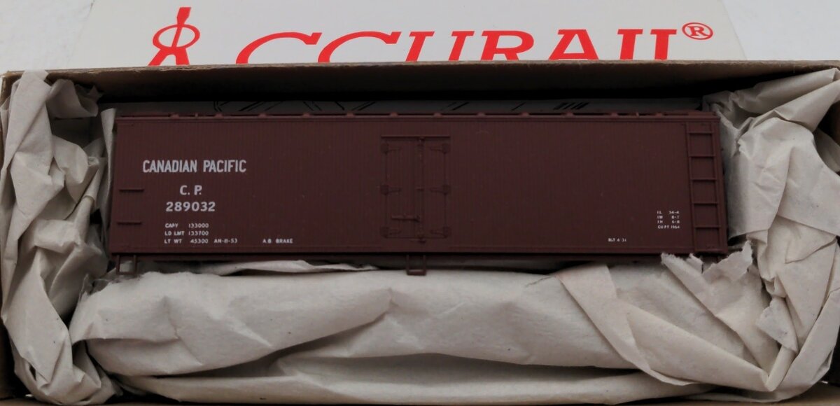 Accurail 4822.2 HO Scale Canadian Pacific 40' Wood Reefer # 289032 Kit