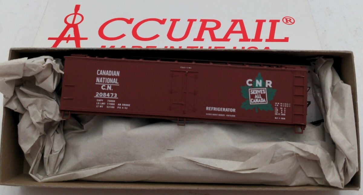 Accurail 4807.1 HO Scale Canadian National CN 40' Wood Reefer # 208473 Kit