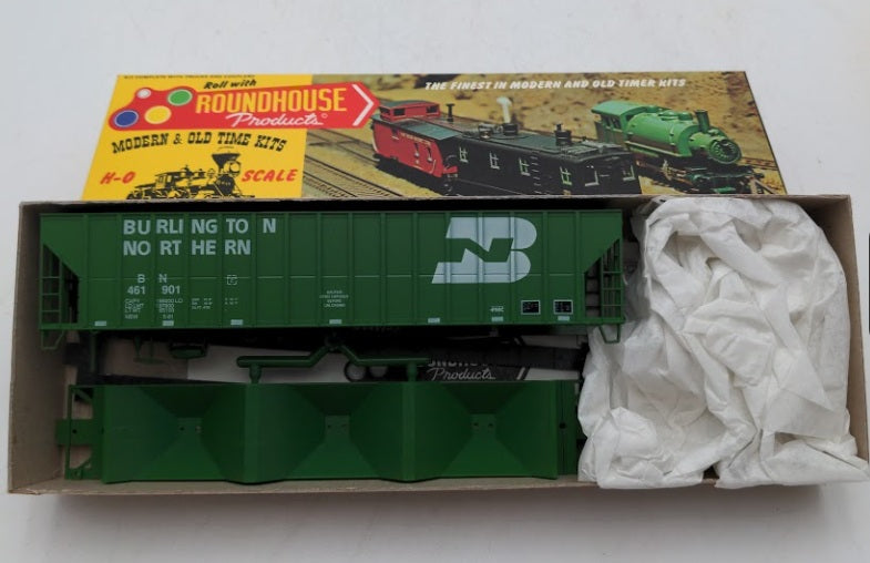 Roundhouse 3521 HO Burlington Northern 50' FMC Covered Hopper # 461901 Kit