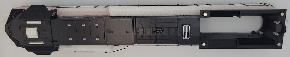 Lionel 82207-2 Iowa Interstate Rock Island Scale ES44AC Diesel Body Shell #513