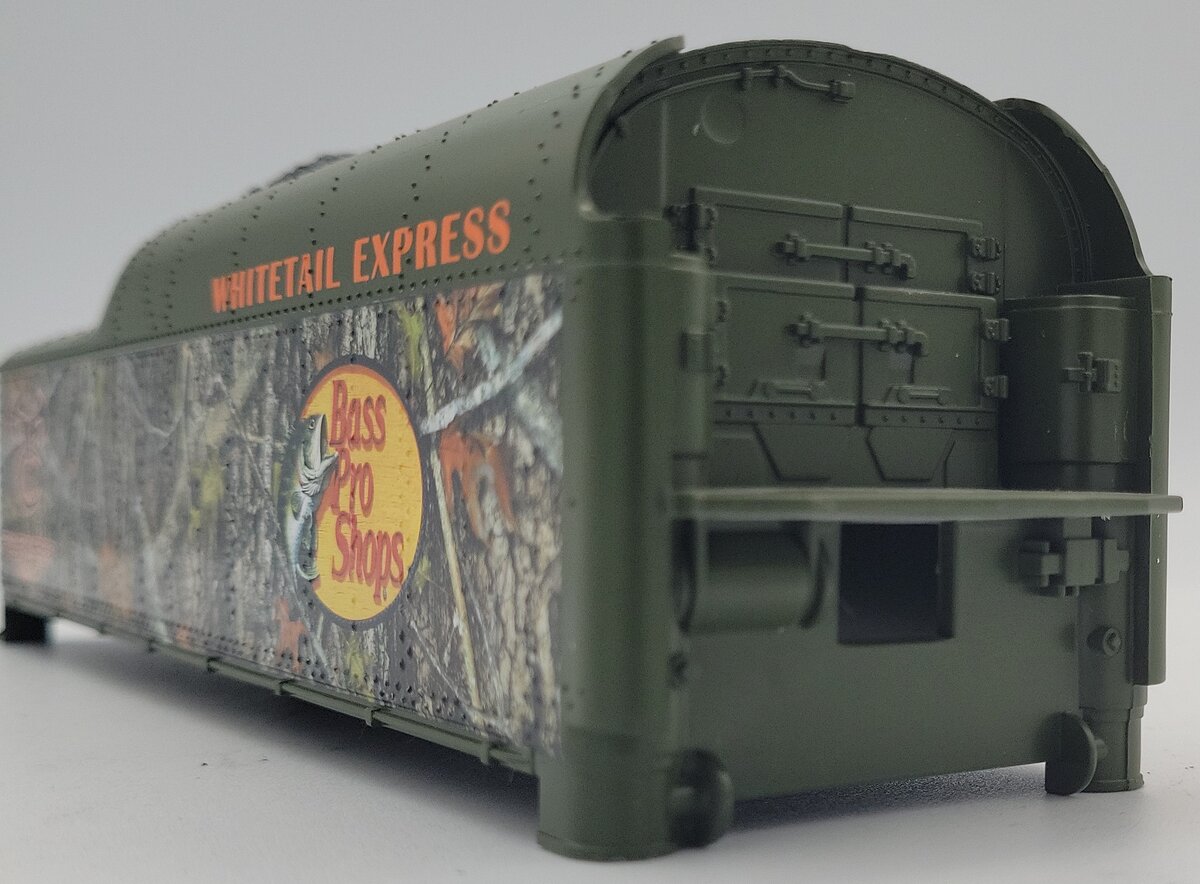 Lionel 82998-T02 2-4-2 LionChief Bass Pro Shop Tender Shell