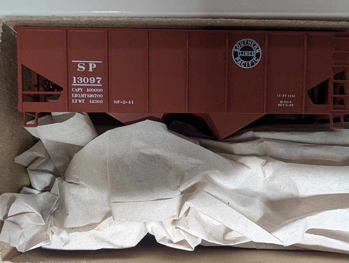 Accurail 2614.1 HO Scale Southern Pacific USRA 55-Ton Hopper (Set of 6)