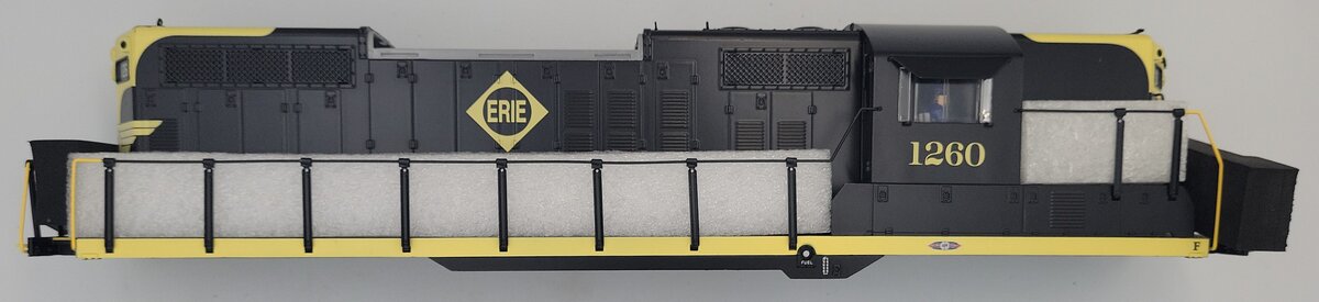 Lionel 38886-2 Eerie Legacy Scale GP-9 Diesel Locomotive Body Shell #1260