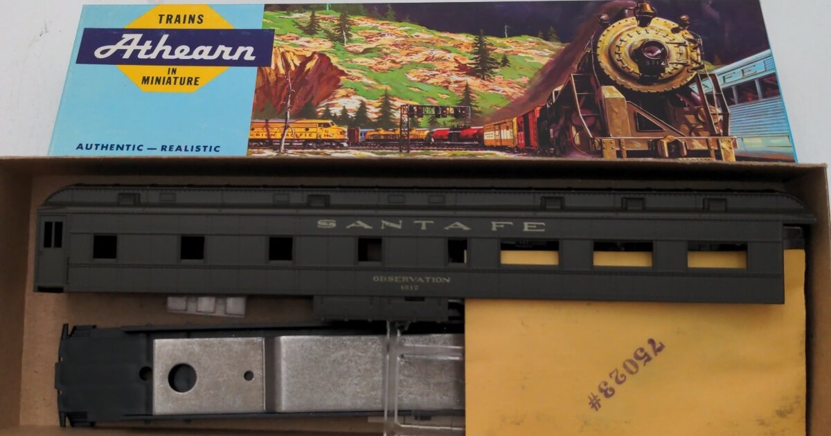 Athearn 1871 HO Scale Santa Fe 70' Standard Observation Car # 1517 Kit