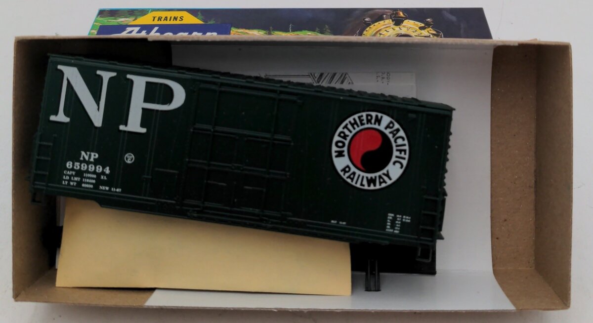Athearn 1967 HO Scale Northern Pacific 40 Ft SS Hi-Cube # 659994 Kit