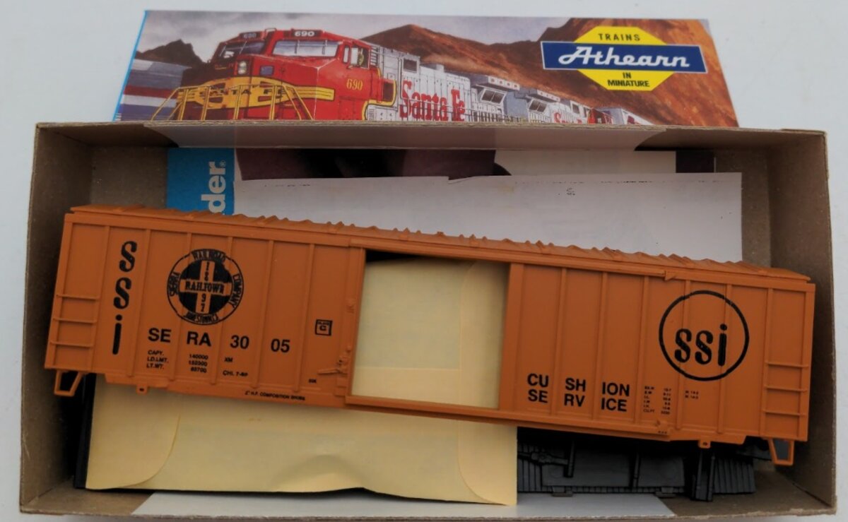 Athearn 252-2 HO Bev-Bel Sierra Railroad Co. SSI 50' ACF Railbox Car # 3005 Kit