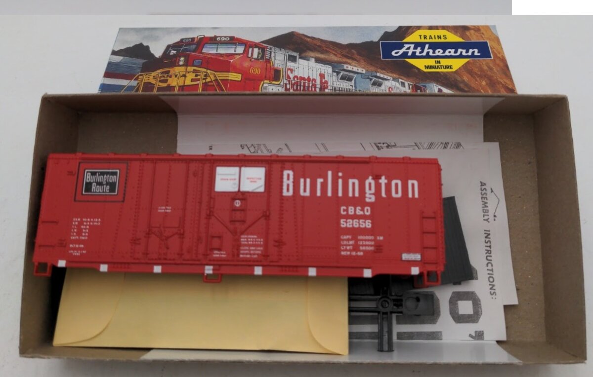 Athearn  2091 HO Scale Burlington 40' Grain Boxcar # 5265 Kit